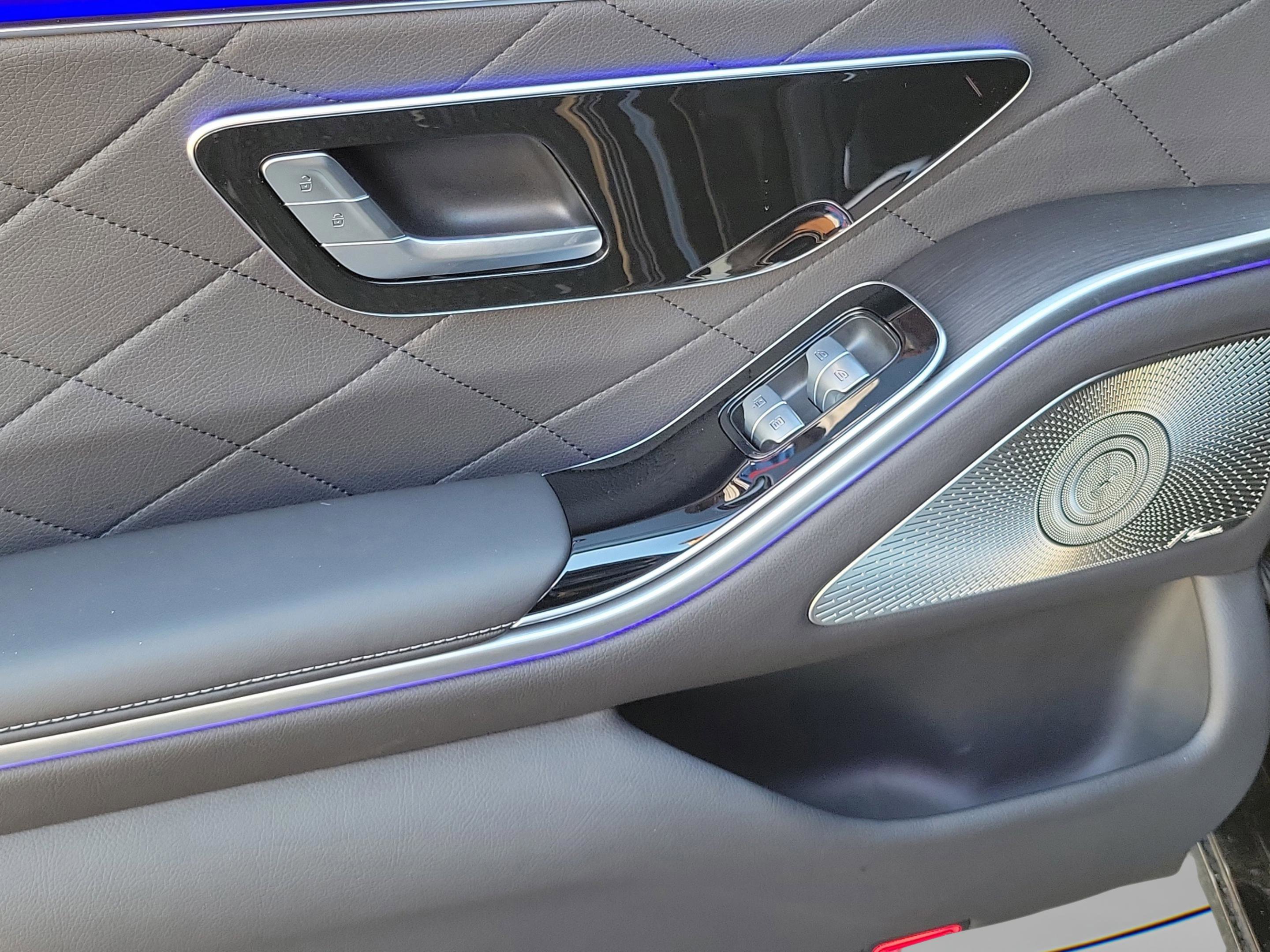 Used 2025 Mercedes-Benz S 580e 4MATIC Sedan image 27