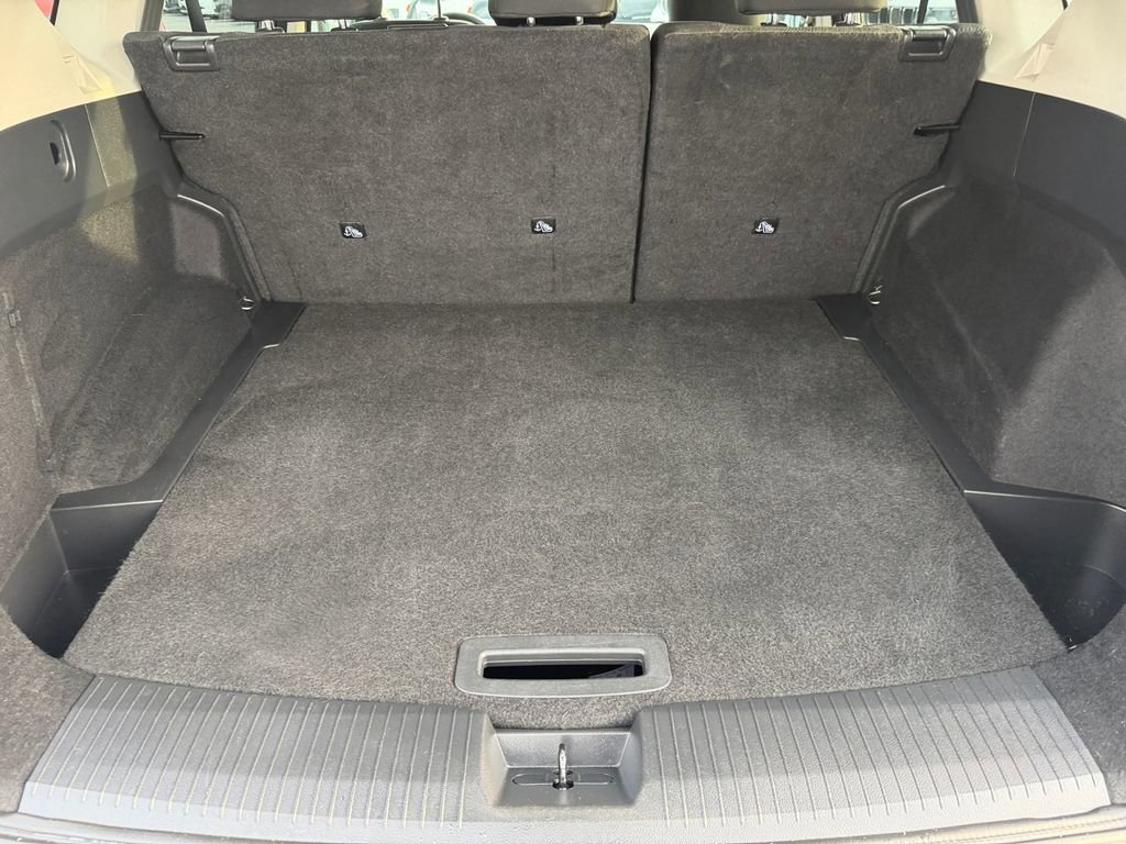 Used 2024 Nissan Rogue SV image 17