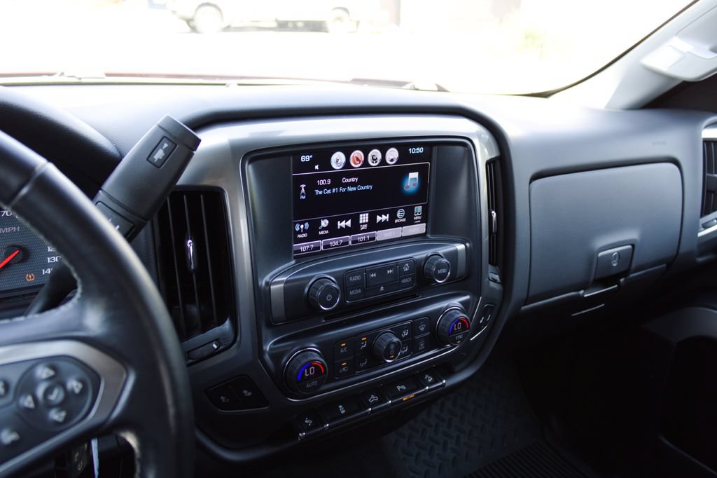 Used 2018 Chevrolet Silverado 1500 LT w/ All Star Edition AWD/4WD image 23