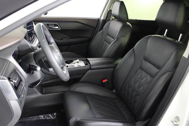Certified 2023 Nissan Rogue Platinum FWD image 21