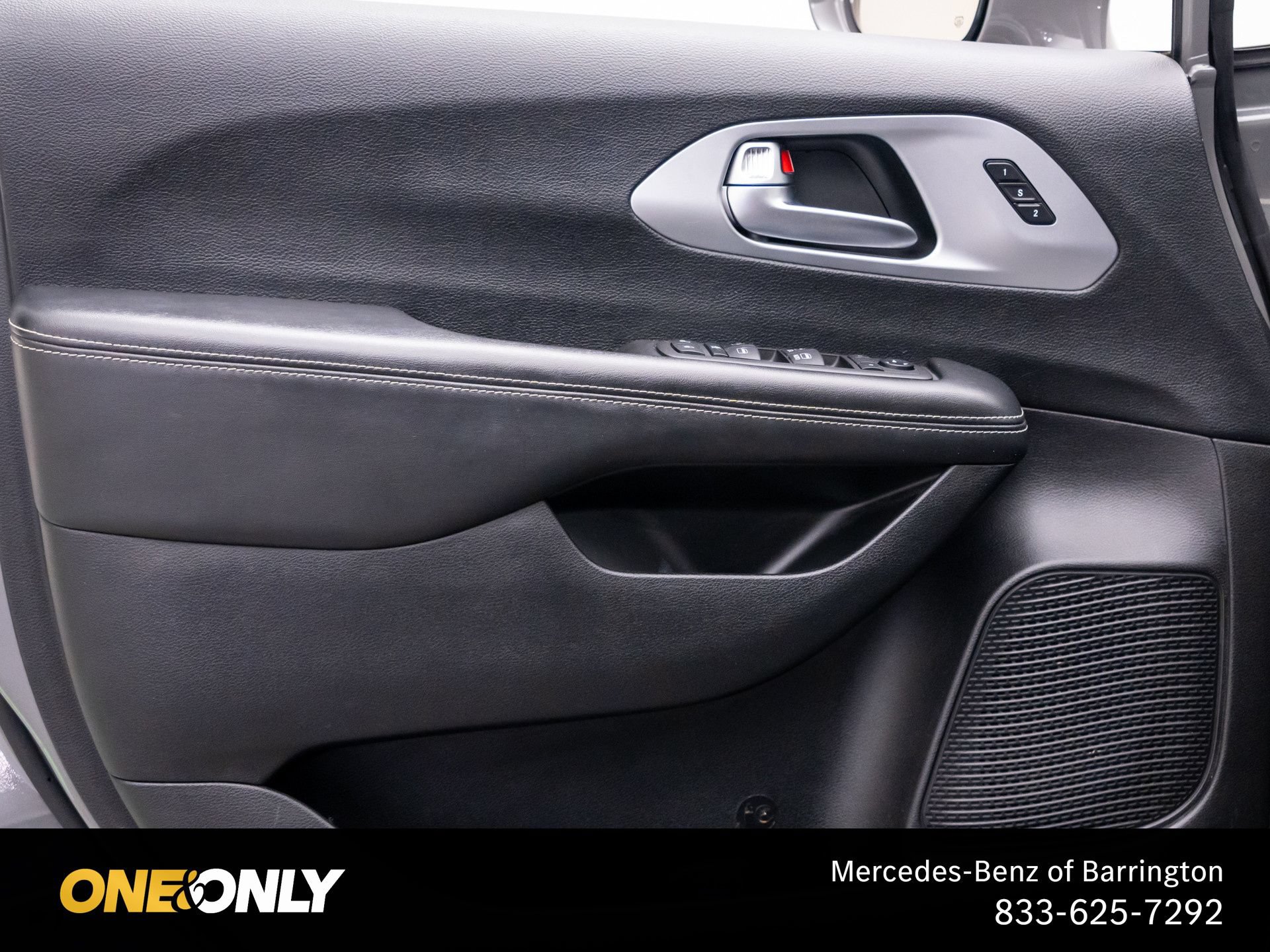 Used 2021 Chrysler Pacifica Touring-L w/ Premium & Safety Sphere Group AWD/4WD image 13