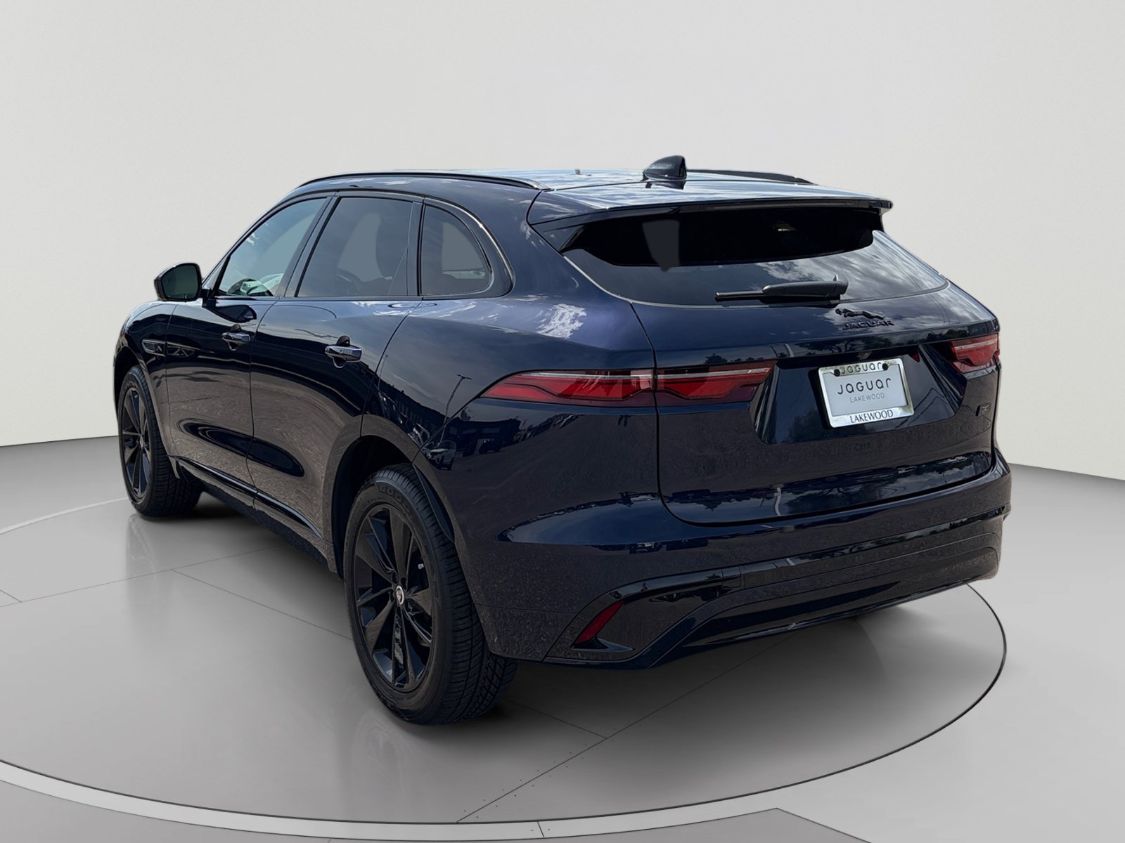 Certified 2026 Jaguar F-PACE R-Dynamic S AWD/4WD image 3