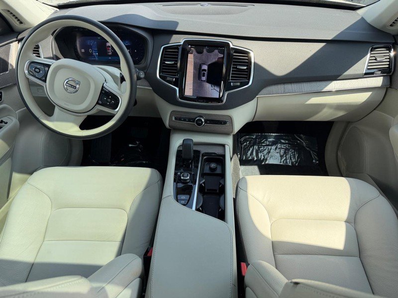 Certified 2023 Volvo XC90 B5 Plus w/ Protection Package AWD/4WD image 12