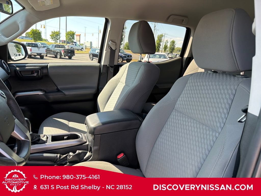 Used 2021 Toyota Tacoma SR5 RWD image 13