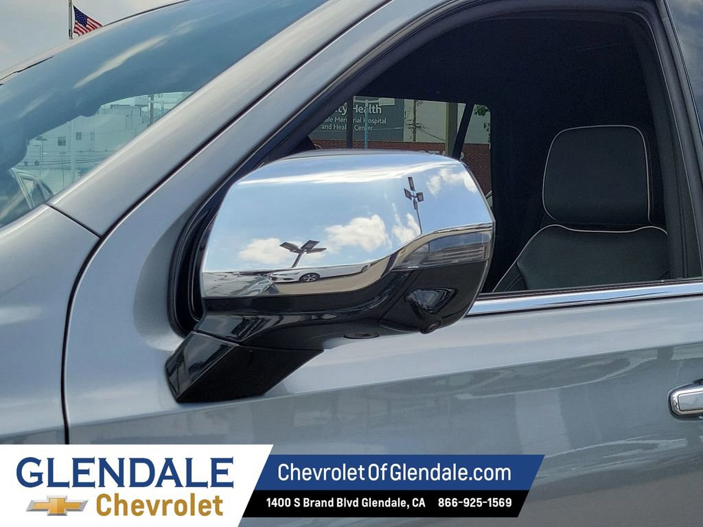 Certified 2025 Chevrolet Tahoe Premier AWD/4WD image 19