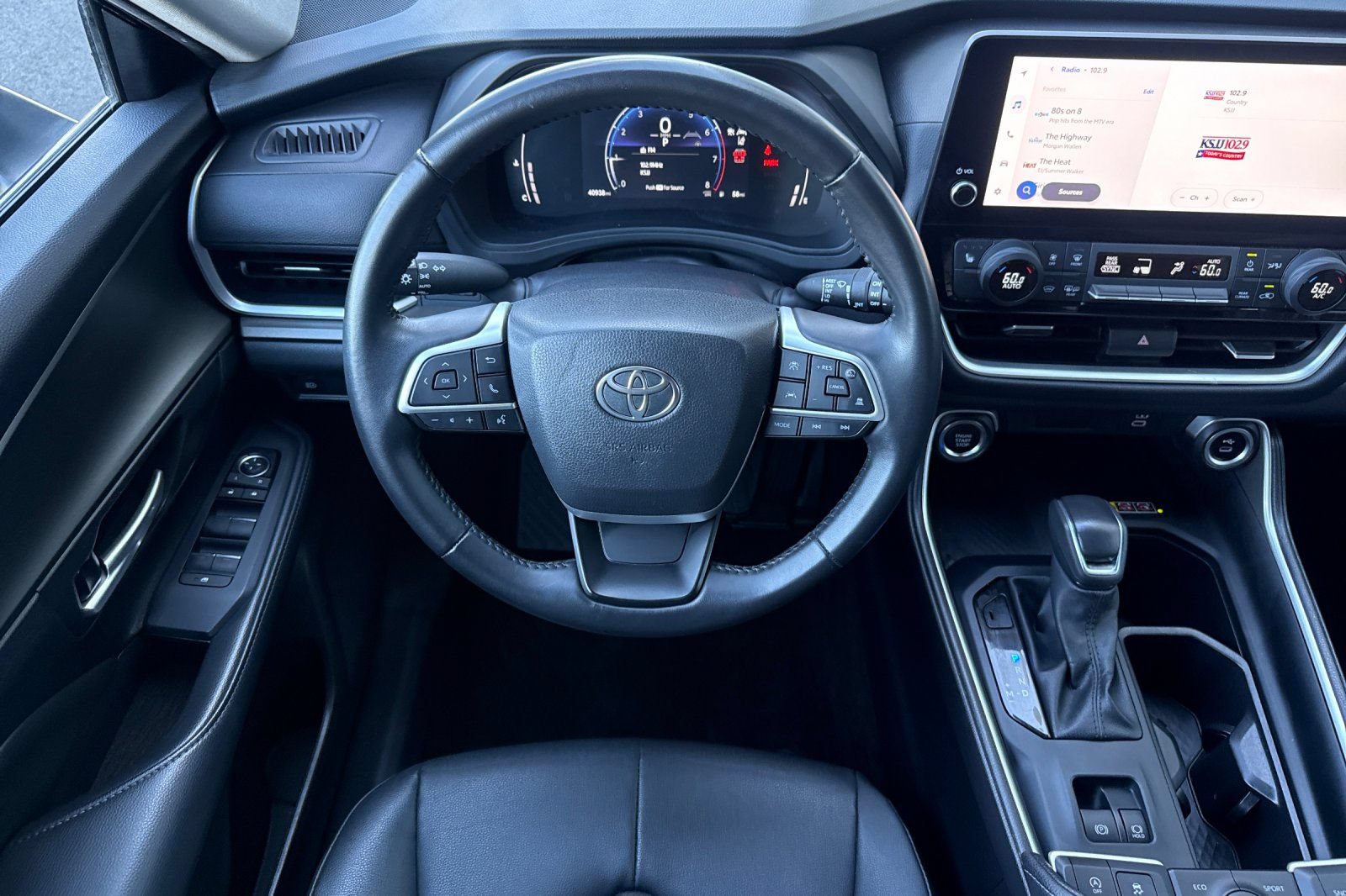 Used 2025 Toyota Grand Highlander AWD image 14