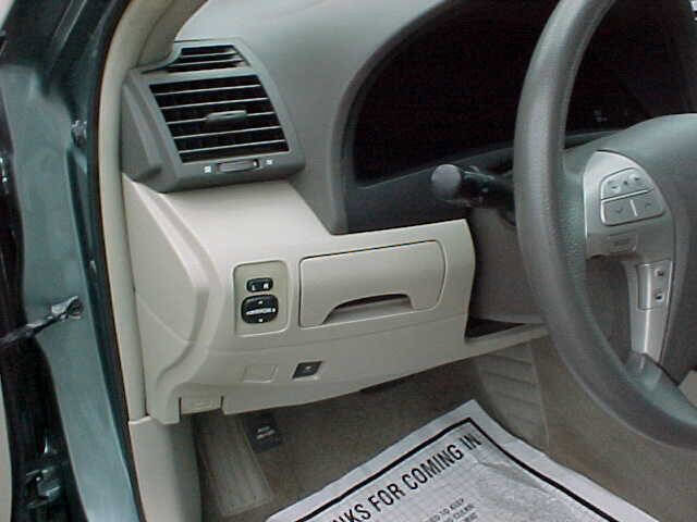 Used 2011 Toyota Camry LE w/ LE Extra-Value Pkg image 22