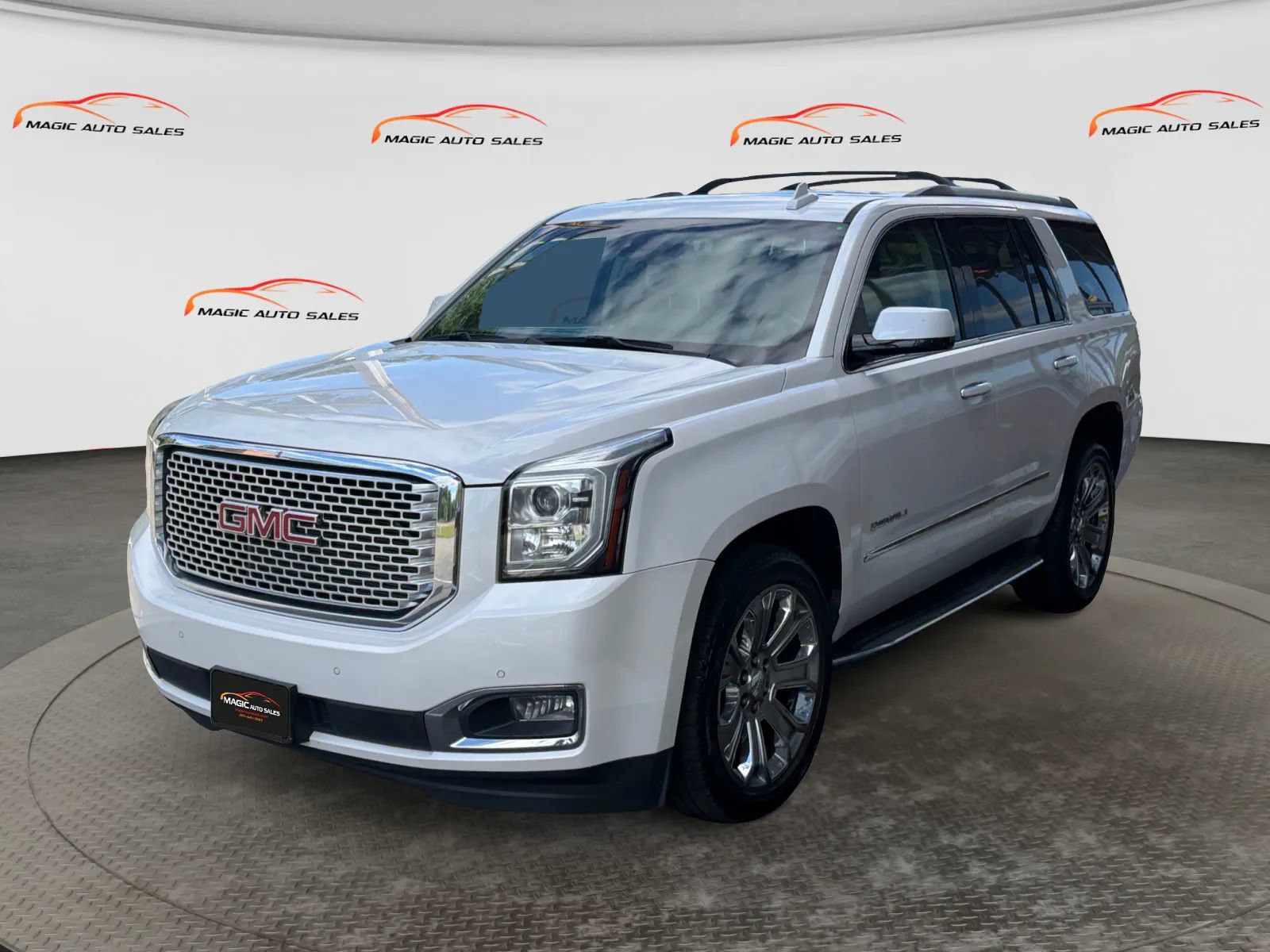 Used 2016 GMC Yukon Denali w/ Open Road Package AWD/4WD image 1