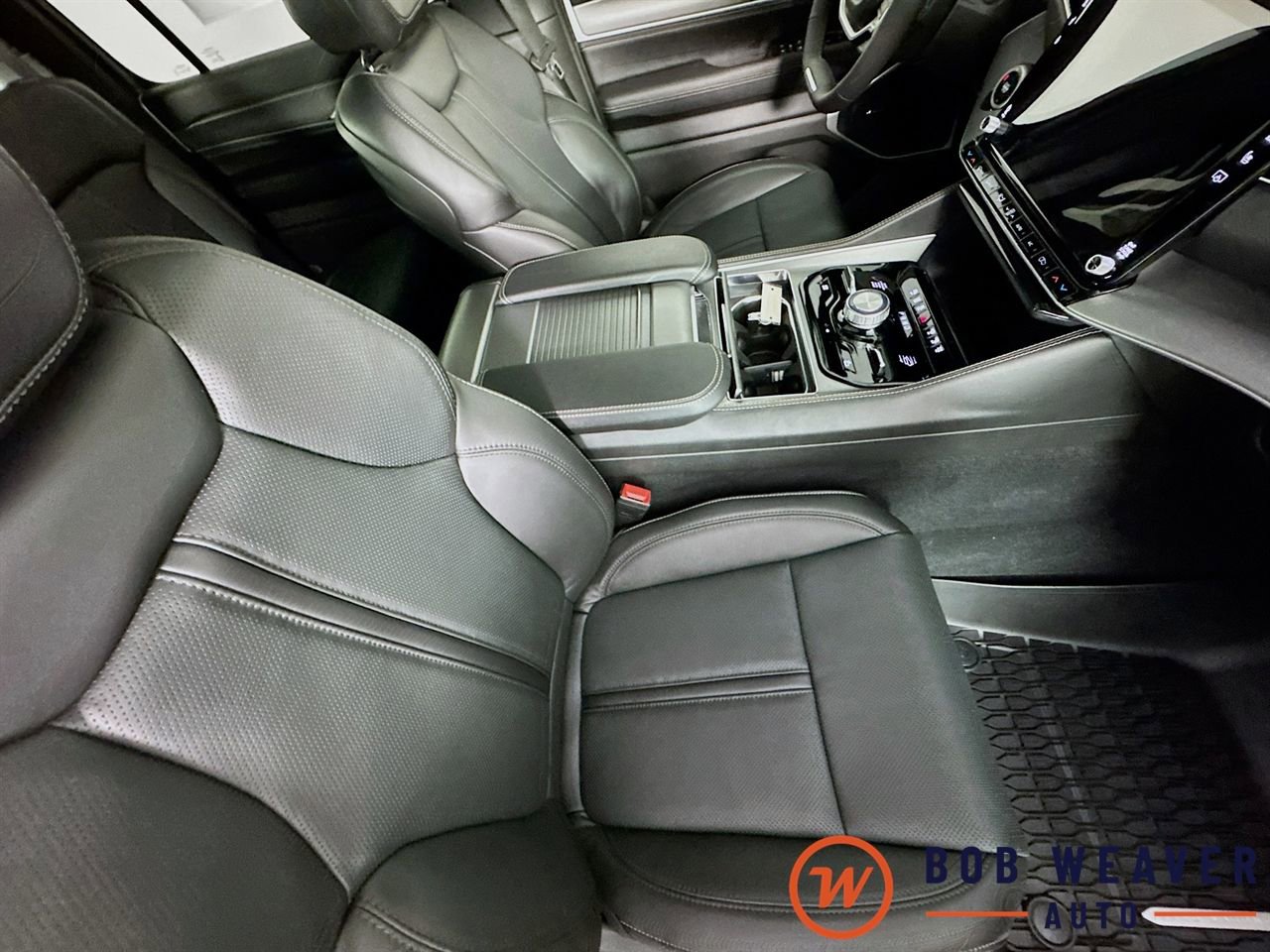 New 2026 Jeep Grand Wagoneer 4WD image 32