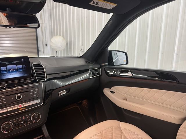 Used 2018 Mercedes-Benz GLE 350 w/ Premium 3 Package image 30