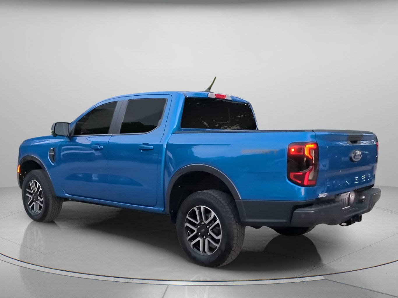Used 2024 Ford Ranger Lariat w/ Trailer Tow Package RWD image 21