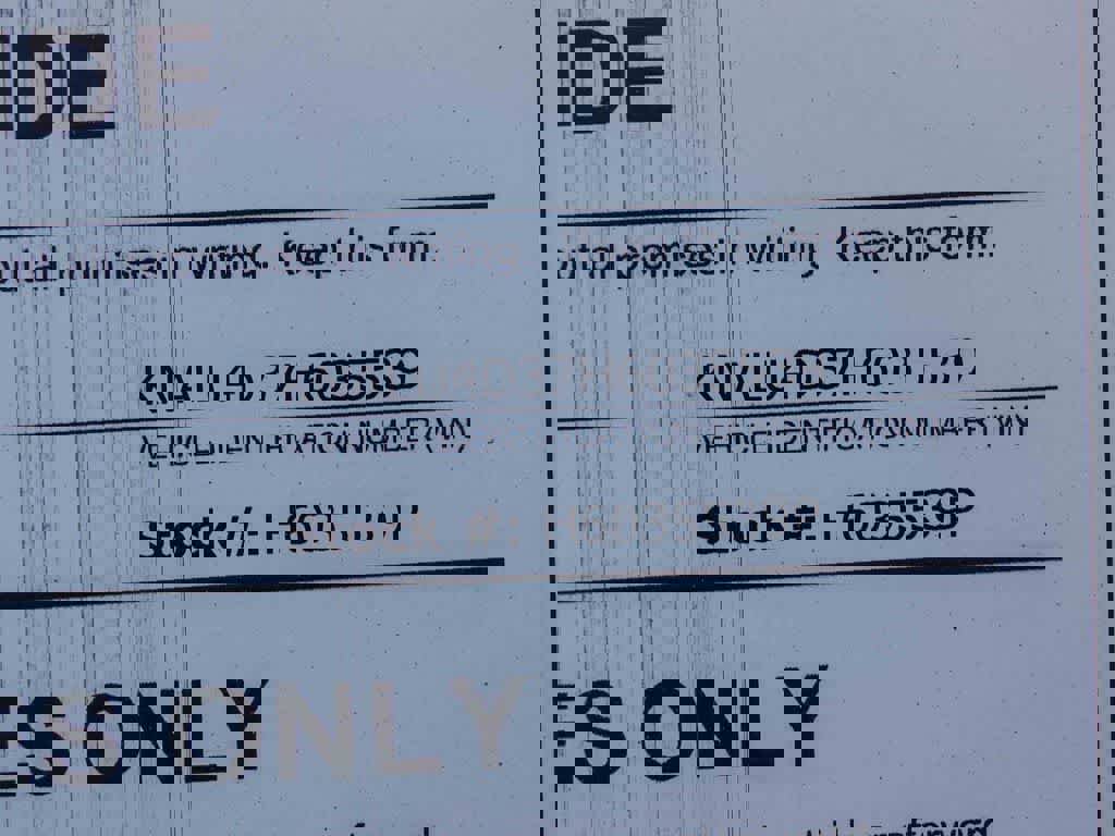 Used 2017 Kia K900 Luxury image 30