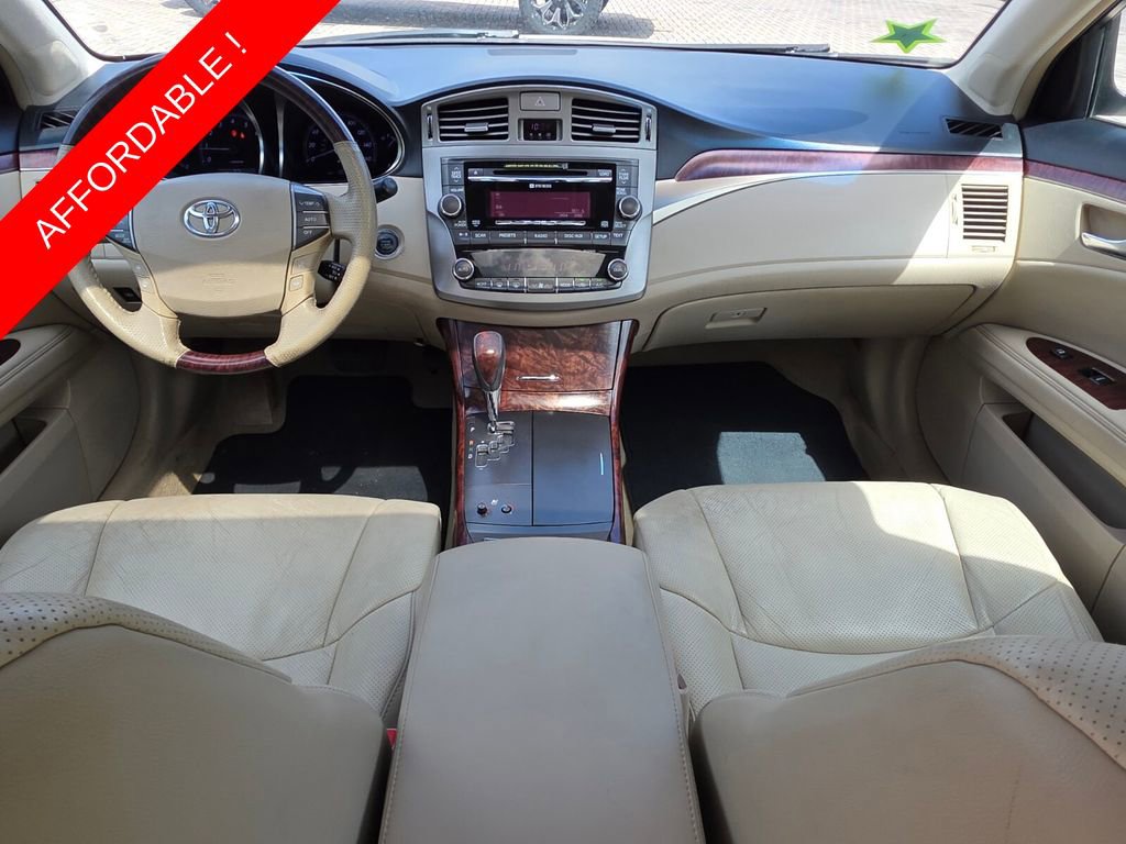 Used 2011 Toyota Avalon Limited image 5