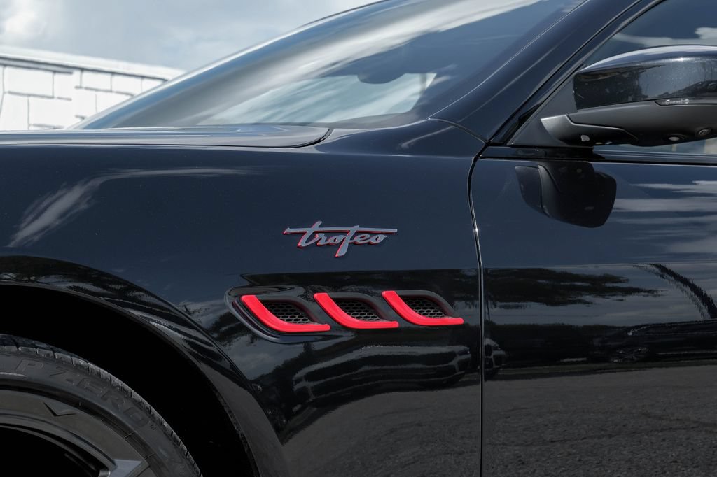 Used 2022 Maserati Quattroporte Trofeo RWD image 58