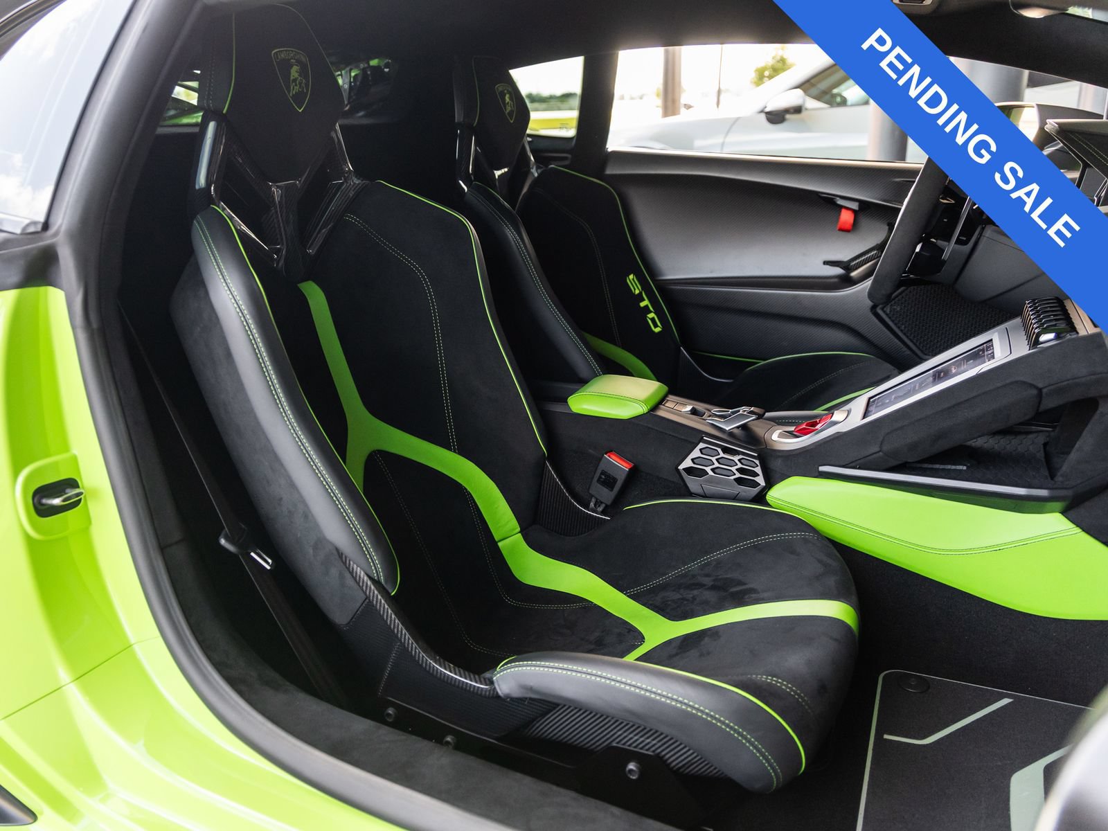 Used 2023 Lamborghini Huracan STO RWD image 65