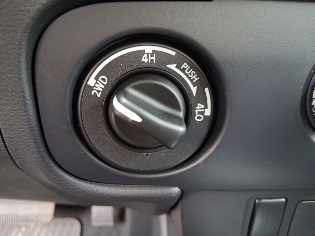 New 2026 Nissan Frontier S w/ Tow Package image 16