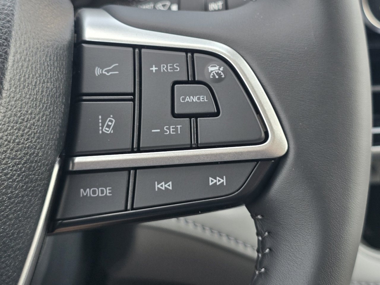 New 2026 Toyota Highlander XLE AWD/4WD image 33