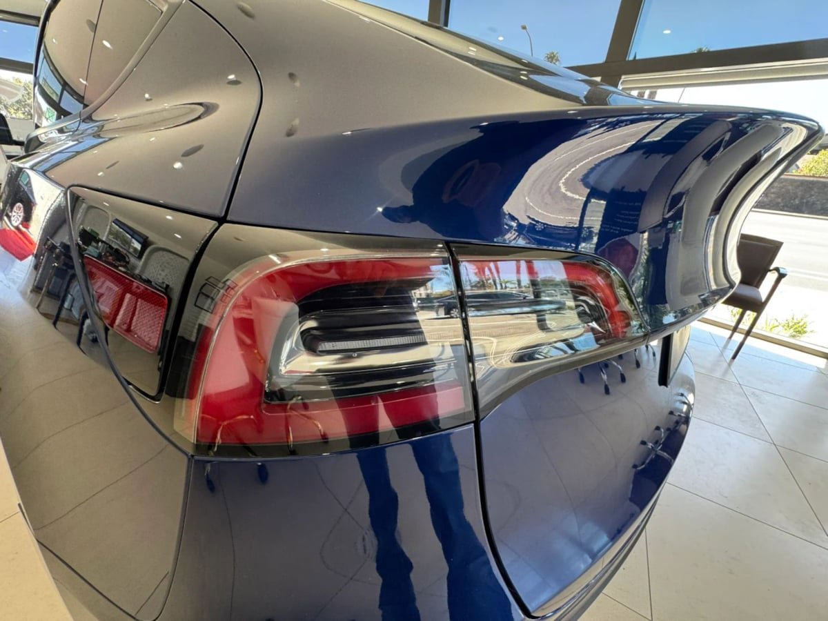 Used 2024 Tesla Model Y Long Range AWD/4WD image 34