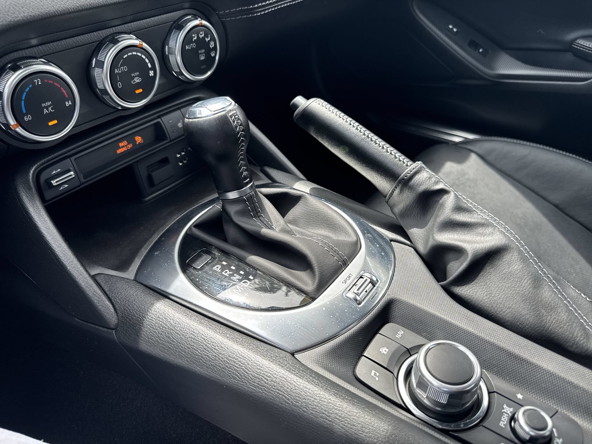 Used 2022 MAZDA MX-5 Miata RF Grand Touring RWD image 24