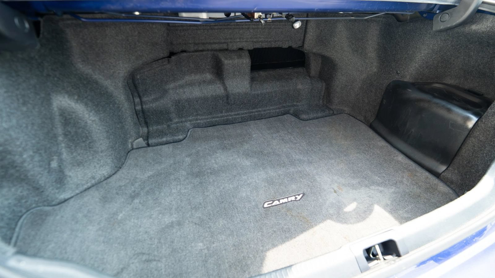Used 2016 Toyota Camry SE FWD image 20