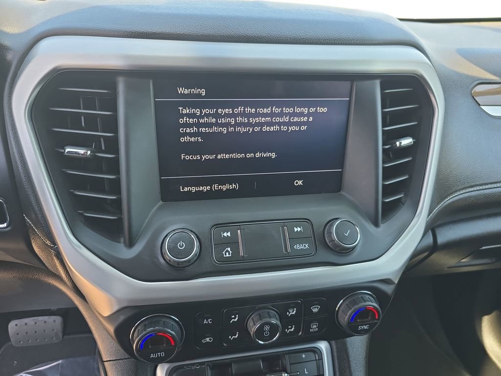 Used 2020 GMC Acadia SLE w/ Driver Convenience Package FWD image 9