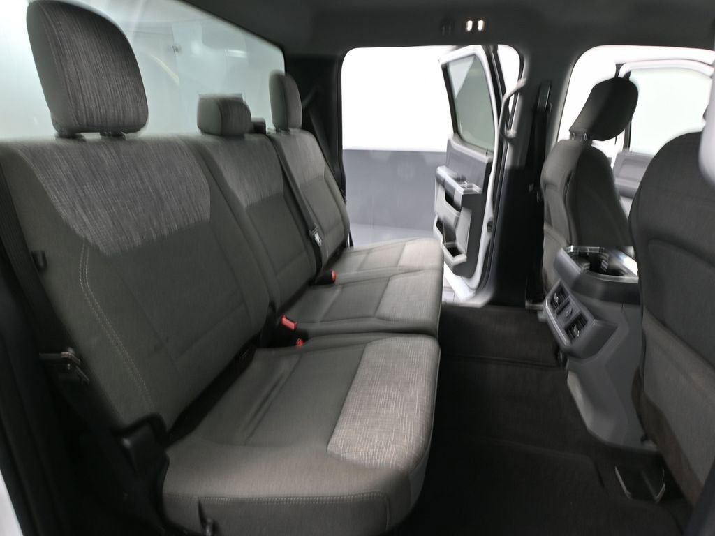 Used 2023 Ford F350 XLT image 40