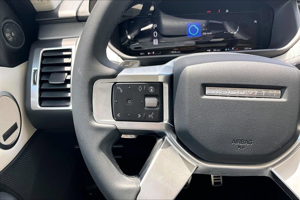 Certified 2025 Land Rover Discovery Dynamic SE AWD/4WD image 20