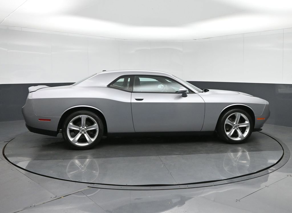 Used 2018 Dodge Challenger SXT w/ Super Sport Group (SS/T) image 8