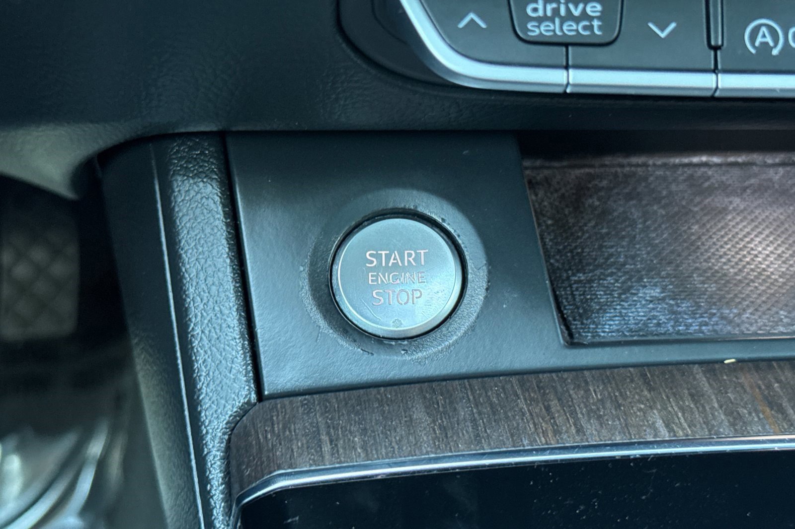 Used 2022 Audi Q5 2.0T Premium w/ Convenience Package image 33