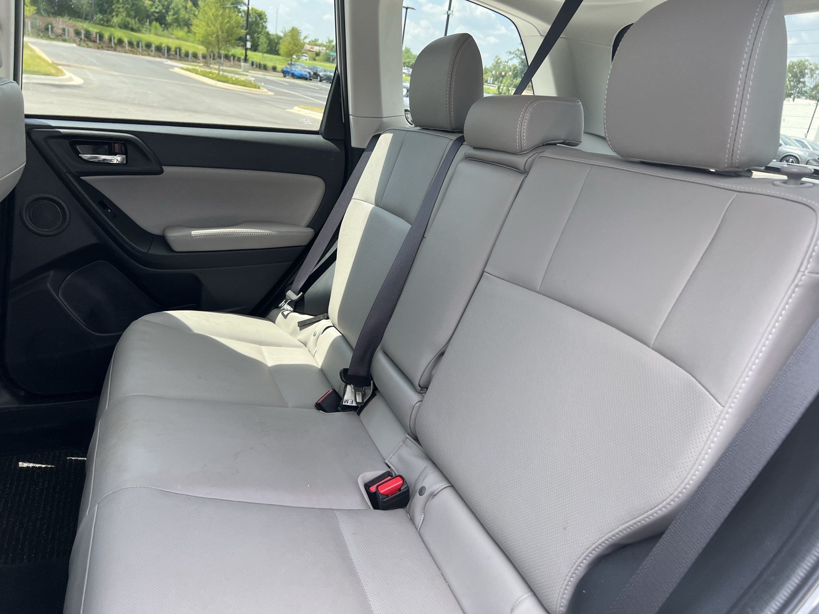 Used 2015 Subaru Forester 2.5i Limited AWD/4WD image 34