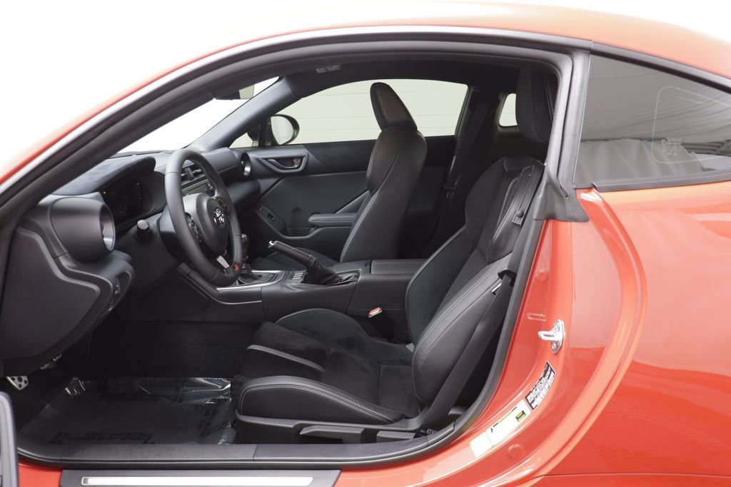 Used 2025 Toyota GR86 Premium w/ Performance Package RWD image 6