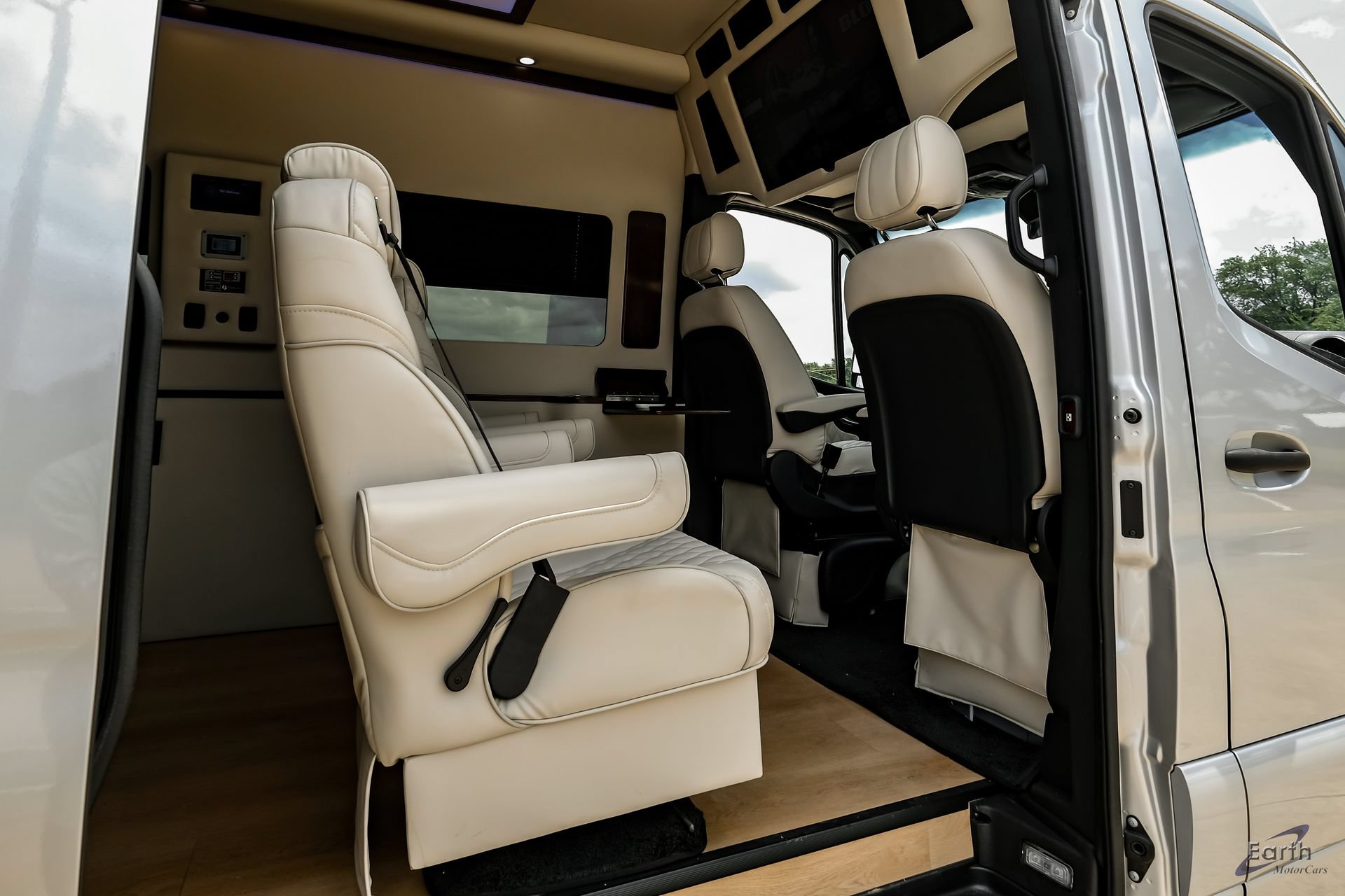 Used 2023 Mercedes-Benz Sprinter 3500 image 68