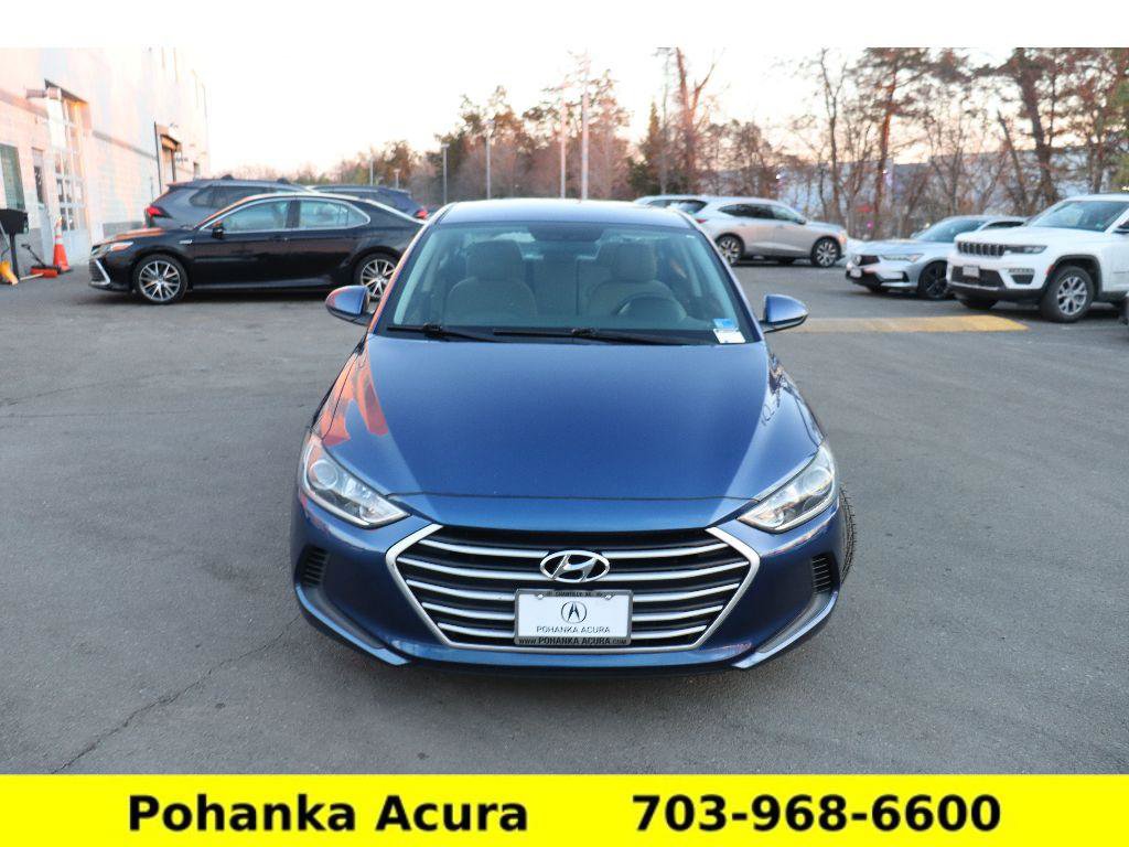Used 2017 Hyundai Elantra SE video 2