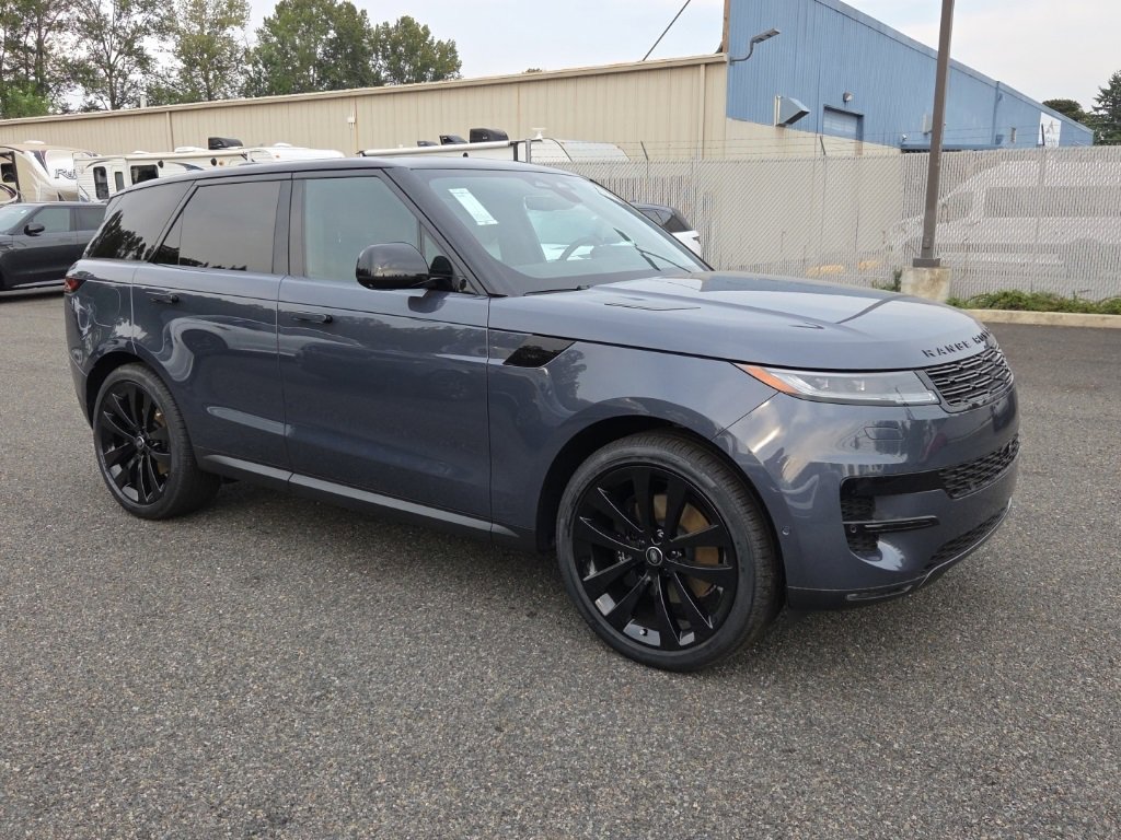 New 2025 Land Rover Range Rover Sport SE image 8