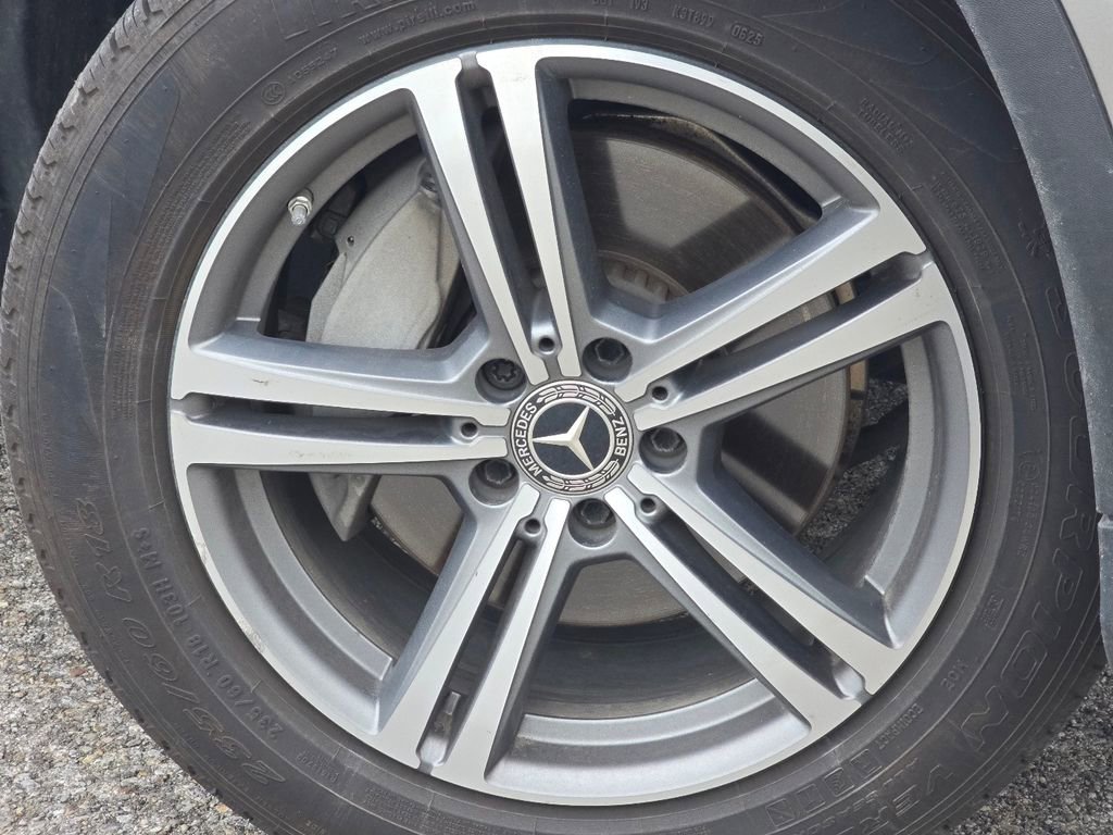 Certified 2020 Mercedes-Benz GLC 300 4MATIC image 11