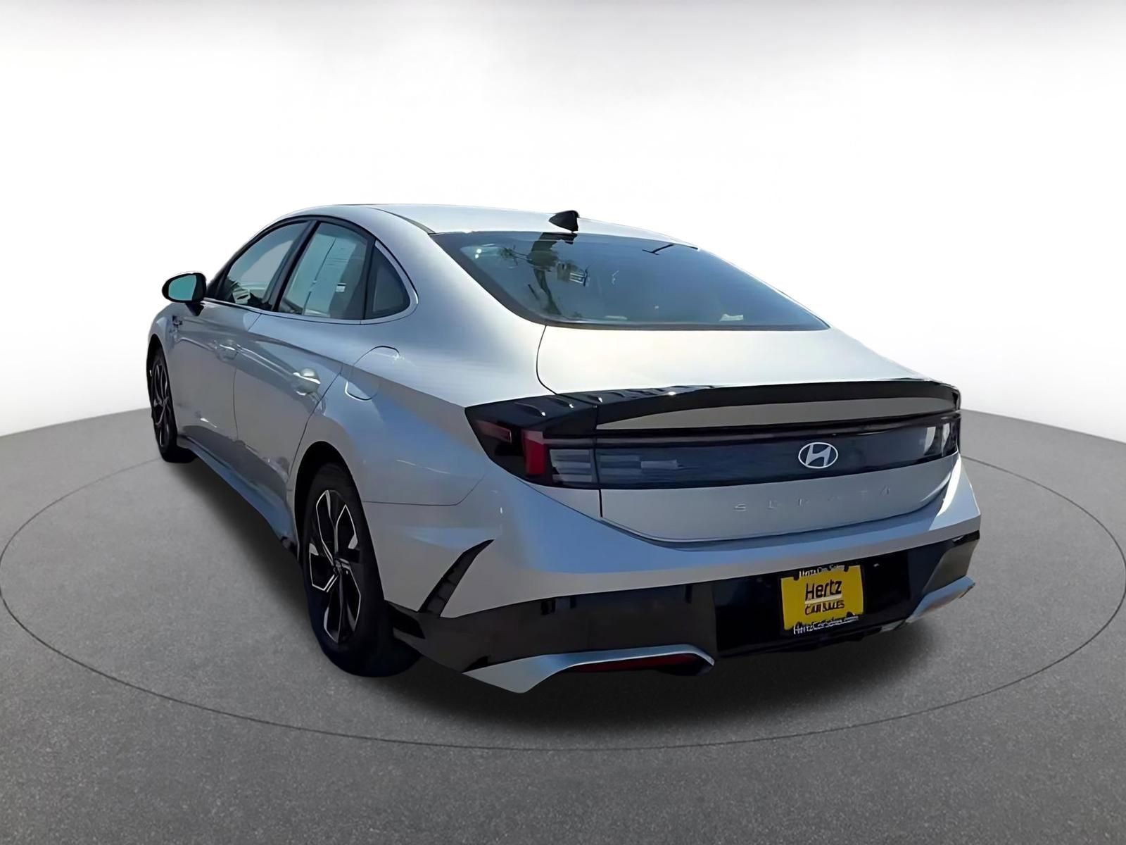 Used 2025 Hyundai Sonata SEL FWD image 11