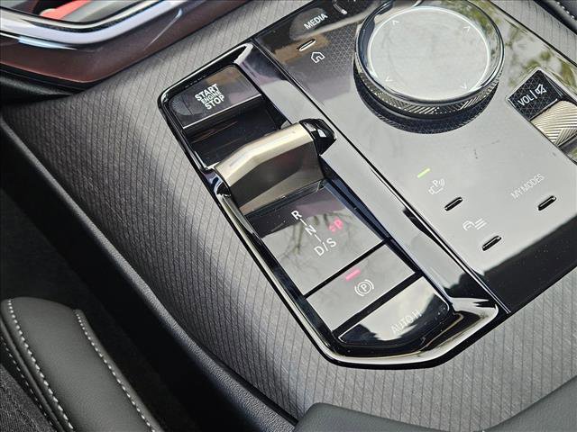 Certified 2025 BMW X3 xDrive30i w/ Premium Package image 14