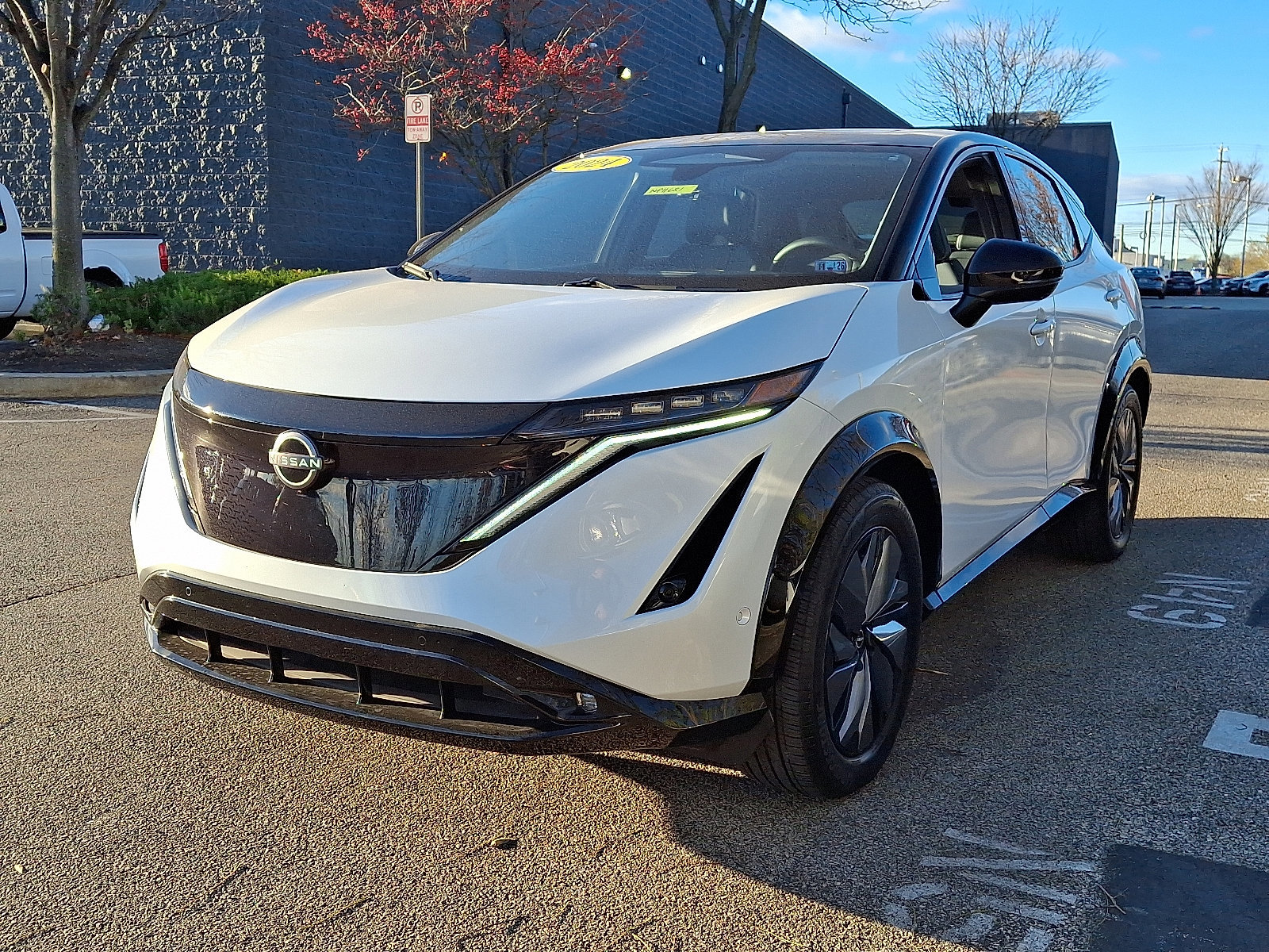 Certified 2024 Nissan Ariya AWD image 3