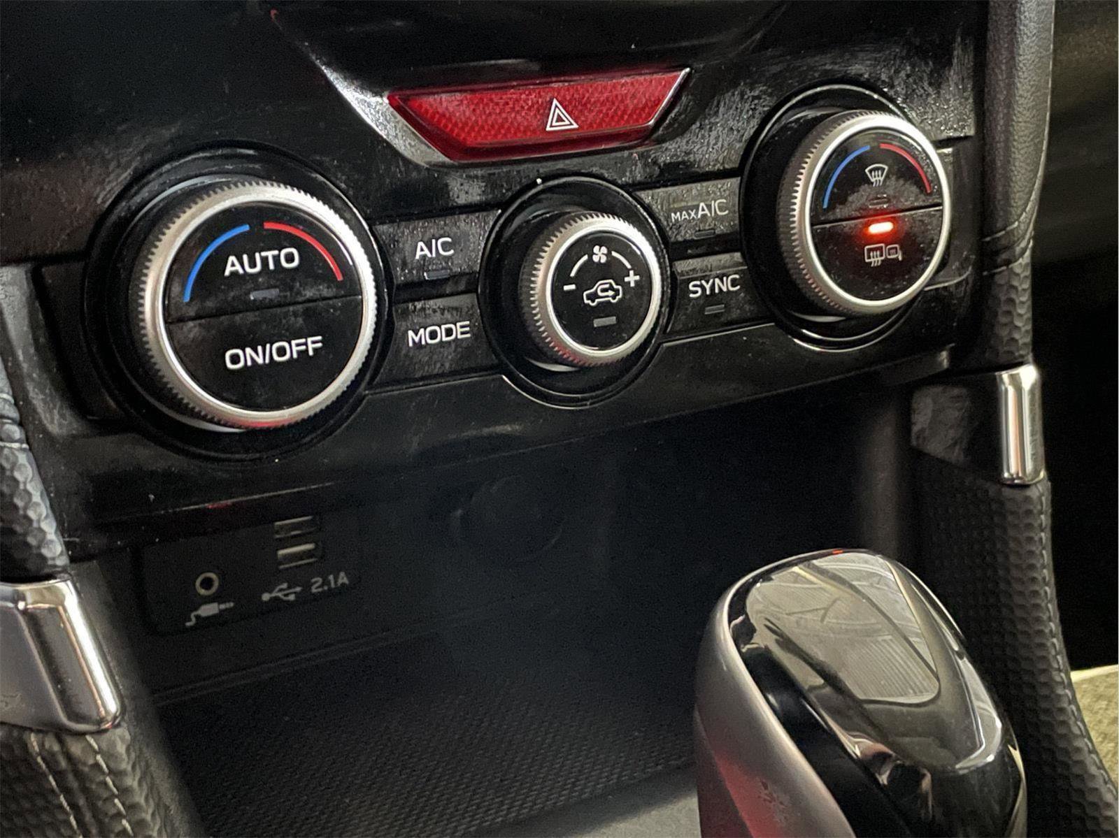 Used 2024 Subaru Forester Limited image 29