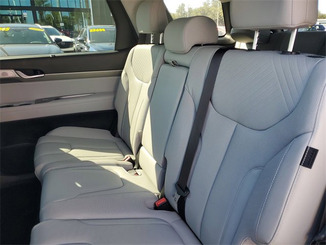Used 2023 Hyundai Palisade SEL image 11