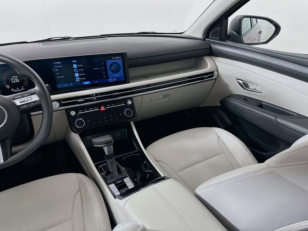 Certified 2025 Hyundai Tucson SEL FWD image 24