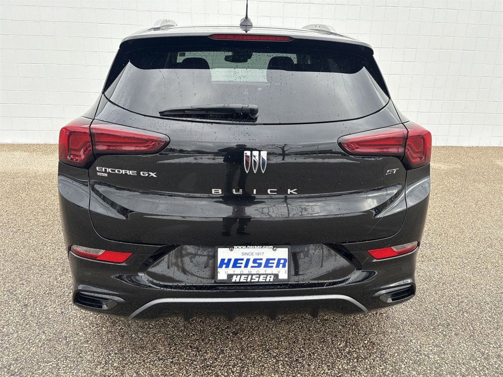 Used 2024 Buick Encore GX Sport Touring image 12