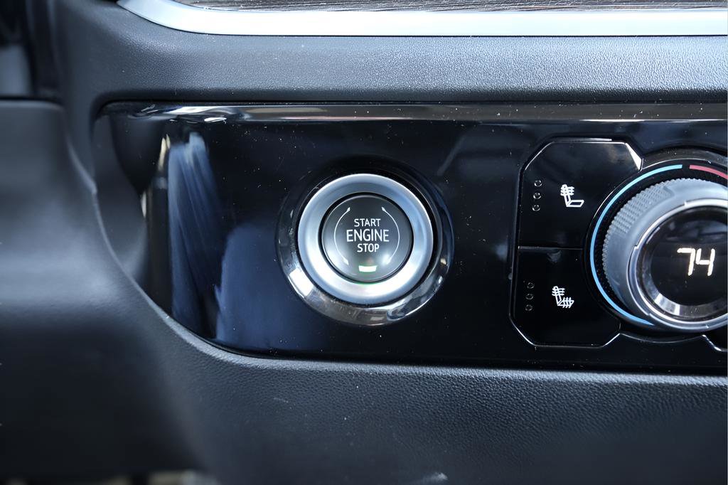 Used 2022 Chevrolet Silverado 1500 LT image 30