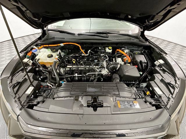 Used 2024 Ford Escape Platinum w/ Premium Technology Package image 31