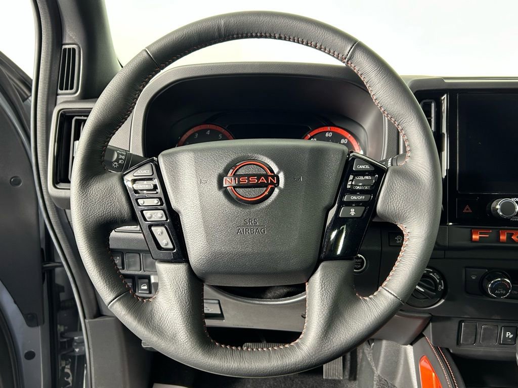 Used 2025 Nissan Frontier PRO-4X image 28