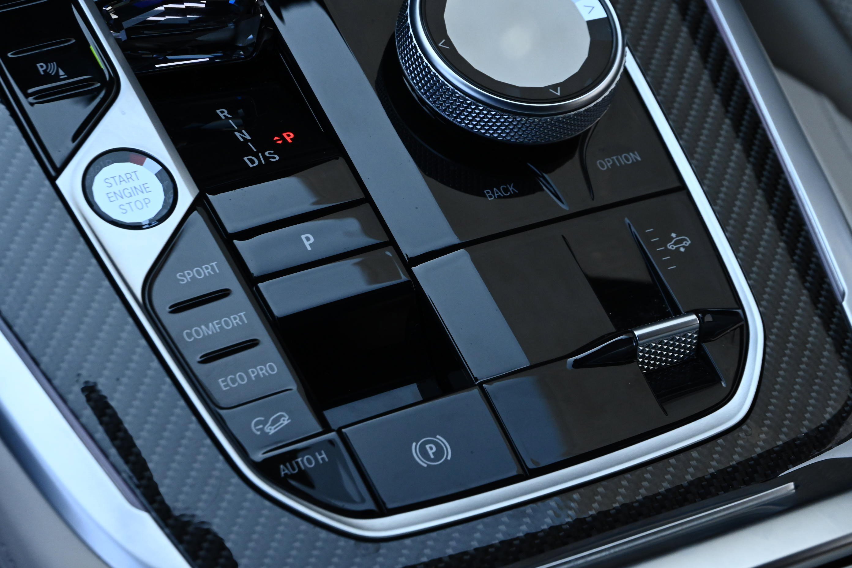 Used 2024 BMW X7 M60i w/ Executive Package image 22