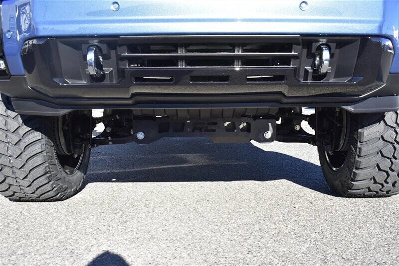 Used 2025 GMC Sierra 3500 Denali Ultimate image 9