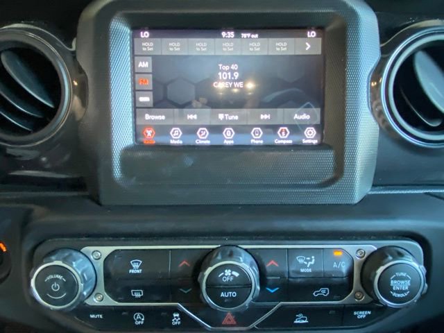 Used 2023 Jeep Wrangler Unlimited Sport AWD/4WD image 21