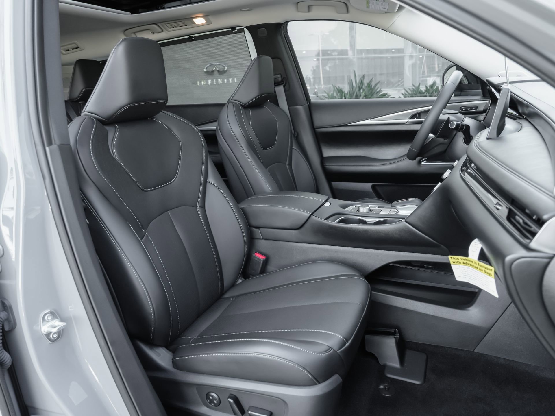 Certified 2026 INFINITI QX60 Luxe w/ Cargo Package FWD image 39