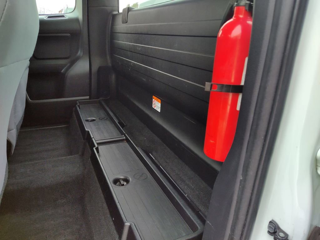 Used 2018 Toyota Tacoma SR RWD image 11